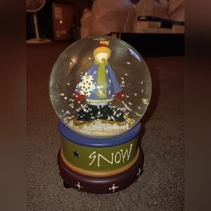 Williraye SNOWFLAKE SNOWMAN 6" Musical Snow Globe 2007 Folk Collection Ball Base